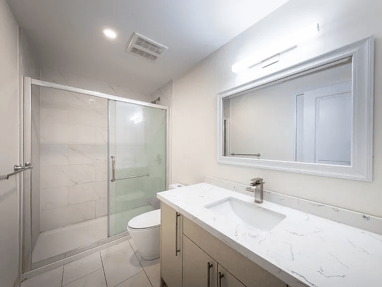 Rental Building - 311 Batavia Pl - Suite 1B image 4