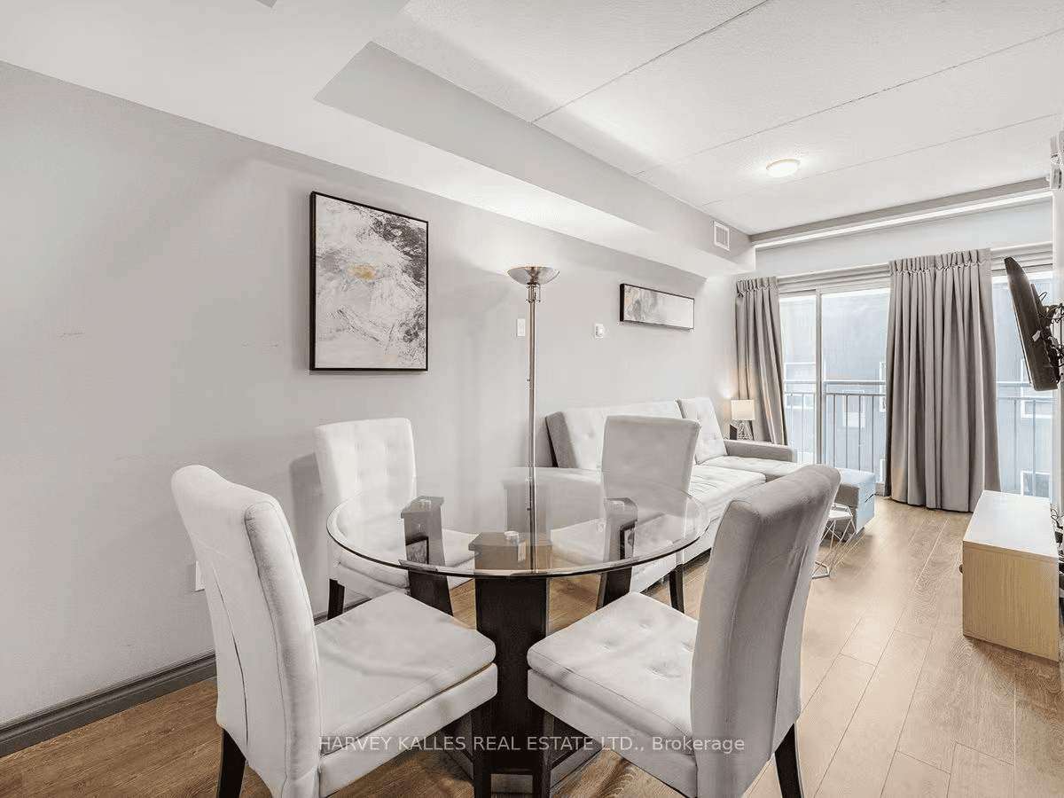 UPLUS Condo Near Waterloo Campus - Loft image 7
